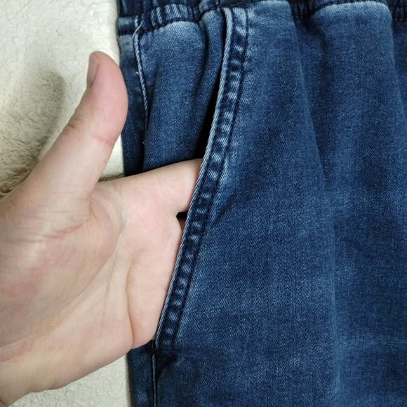 Disney Her Universe Mickey Mouse Denim Joggers Women's Size 1X - Picture 2 of 6